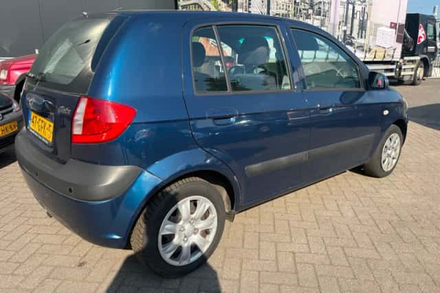 Hyundai Getz (2008) thumbnail 4