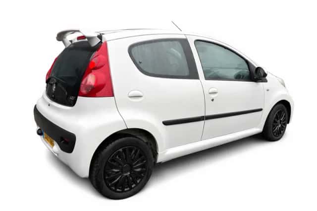 Peugeot 107 (2012) thumbnail 3