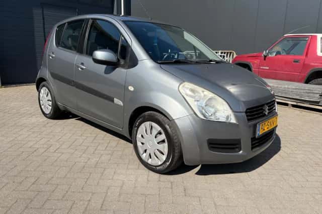 Suzuki Splash (2011) thumbnail 4