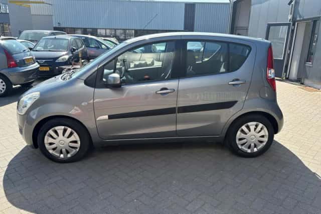 Suzuki Splash (2011) thumbnail 6