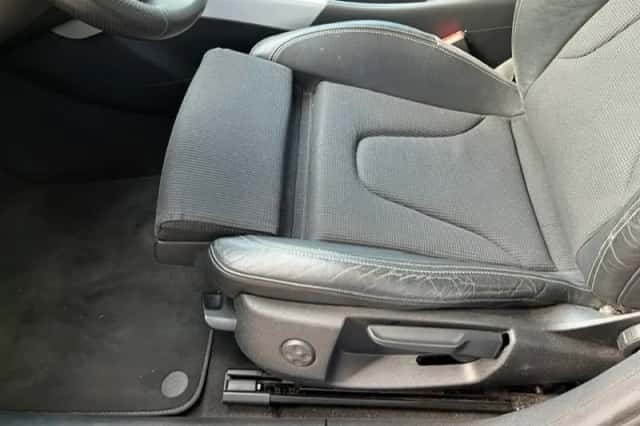 Audi A4 (2010) thumbnail 11