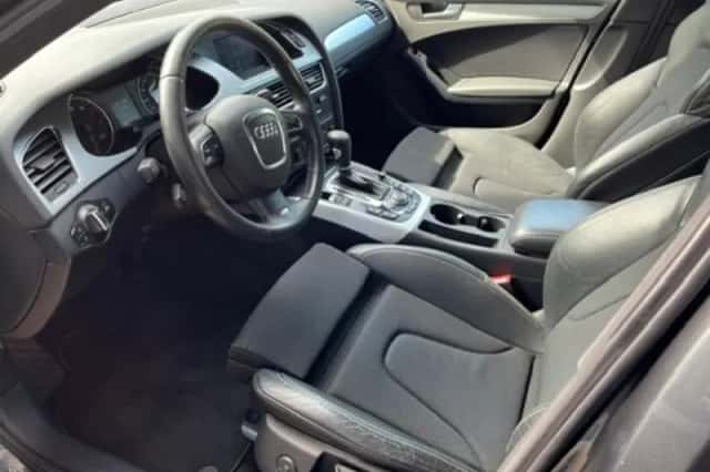 Audi A4 (2010) thumbnail 3