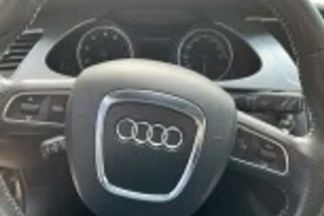 Audi A4 (2010) thumbnail 36