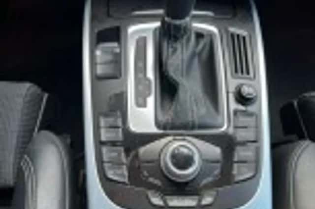Audi A4 (2010) thumbnail 40