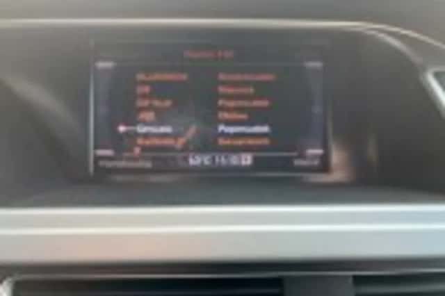 Audi A4 (2010) thumbnail 42