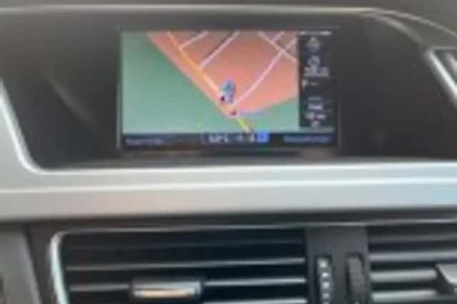 Audi A4 (2010) thumbnail 43