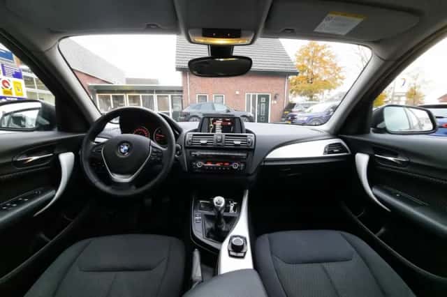 BMW 1-Serie (2012) thumbnail 5