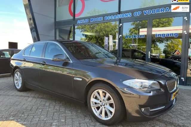 BMW 5-Serie (2013) thumbnail 2