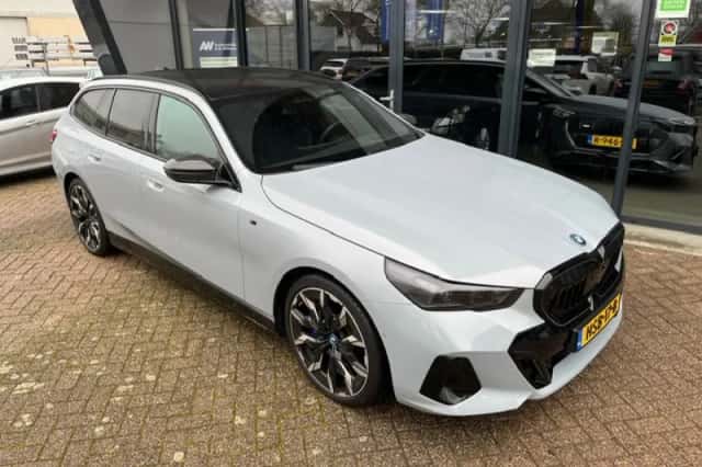 BMW 5-Serie (2024) thumbnail 4