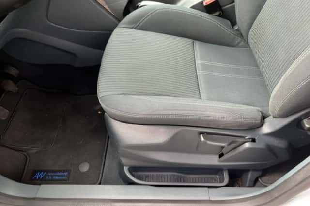 Ford C-Max (2013) thumbnail 5