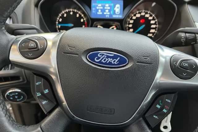 Ford Focus (2012) thumbnail 21
