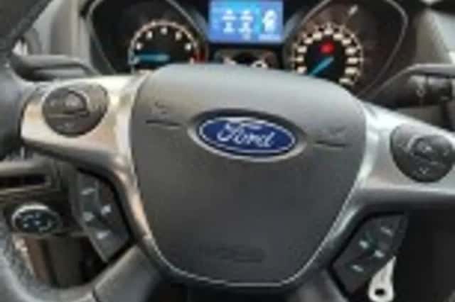Ford Focus (2012) thumbnail 36