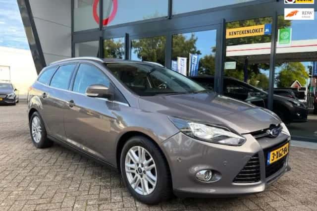 Ford Focus (2014) thumbnail 2