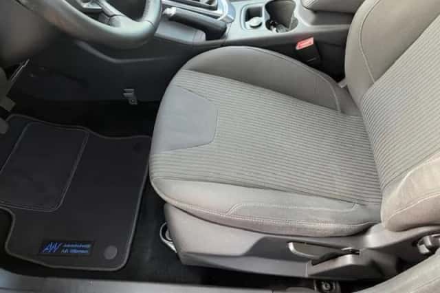 Ford Focus (2014) thumbnail 5