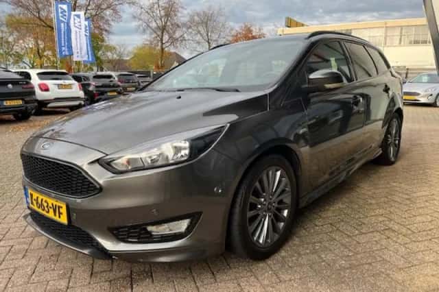 Ford Focus (2018) thumbnail 4