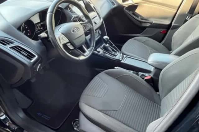 Ford Focus (2018) thumbnail 3