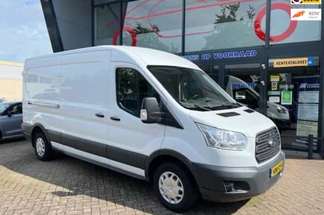 Ford Transit (2017) thumbnail 2