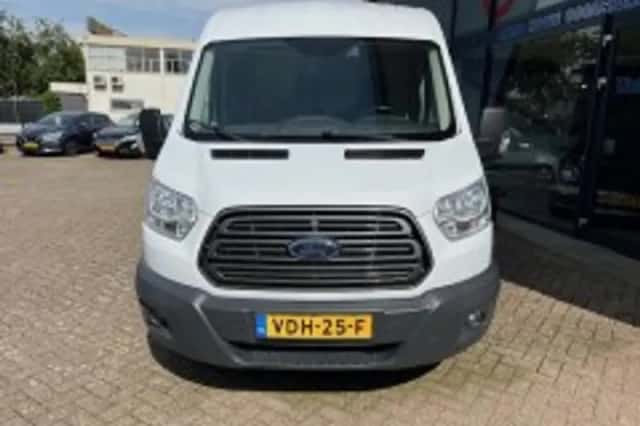 Ford Transit (2017) thumbnail 4