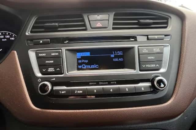 Hyundai i20 (2015) thumbnail 3