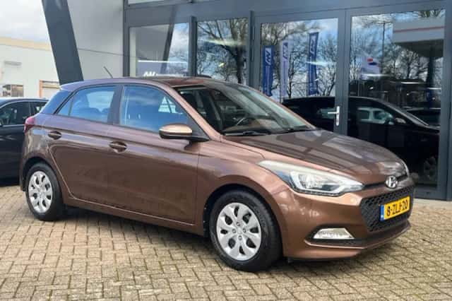 Hyundai i20 (2015) thumbnail 4