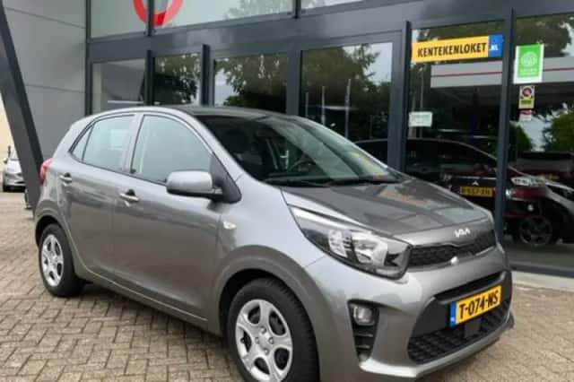 Kia Picanto (2023) thumbnail 1