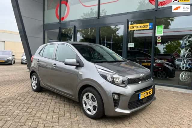 Kia Picanto (2023) thumbnail 2