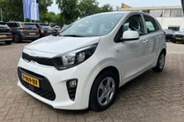 Kia Picanto (2023) thumbnail 6