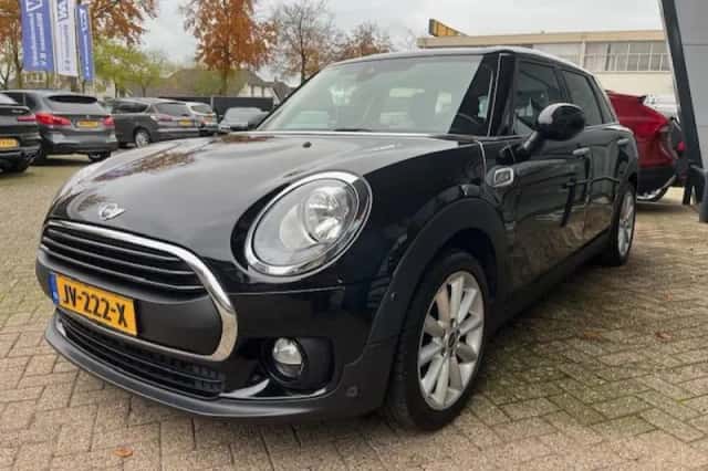 MINI Clubman (2016) thumbnail 6