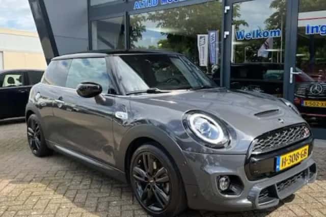 MINI Cooper (2020) thumbnail 1