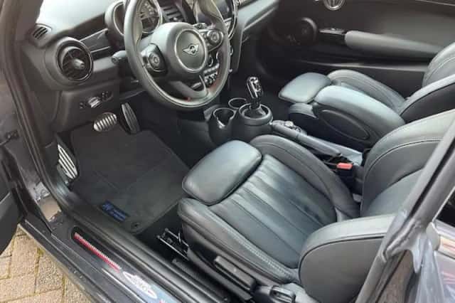 MINI Cooper S (2020) thumbnail 2