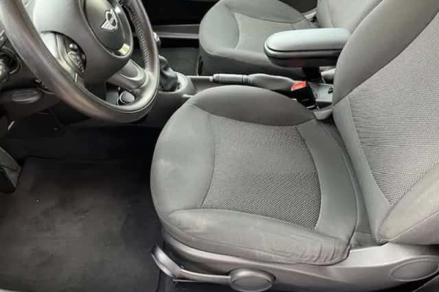 MINI Cooper (2012) thumbnail 5