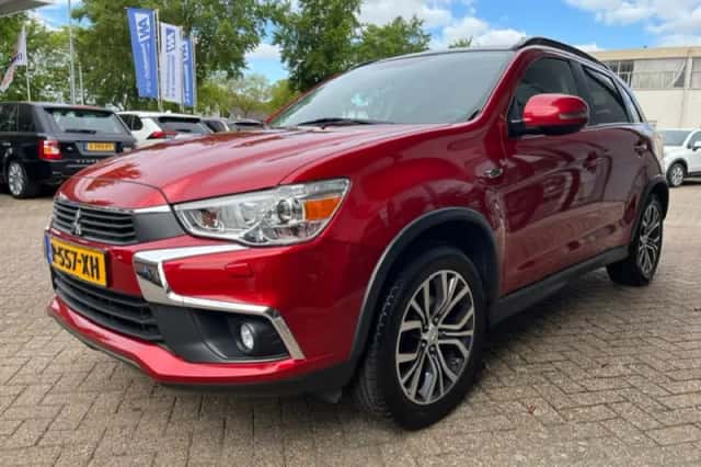 Mitsubishi ASX (2017) thumbnail 12