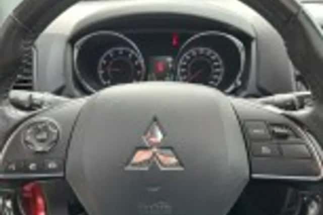 Mitsubishi ASX (2017) thumbnail 37