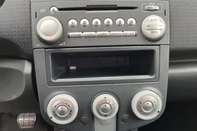 Mitsubishi Colt (2008) thumbnail 5