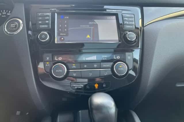 Nissan Qashqai (2017) thumbnail 6