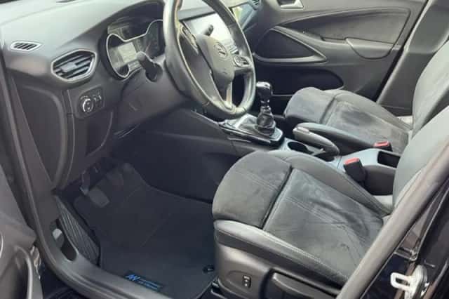 Opel Crossland (2022) thumbnail 2