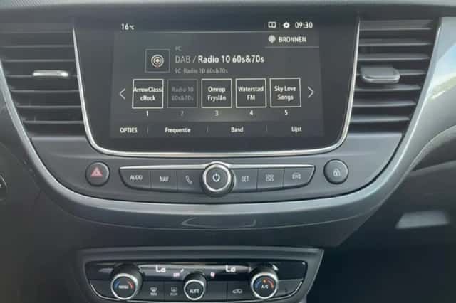 Opel Crossland (2022) thumbnail 6
