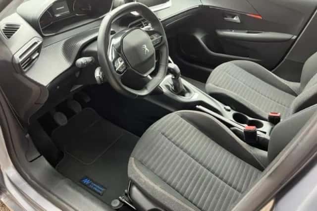 Peugeot 208 (2020) thumbnail 3