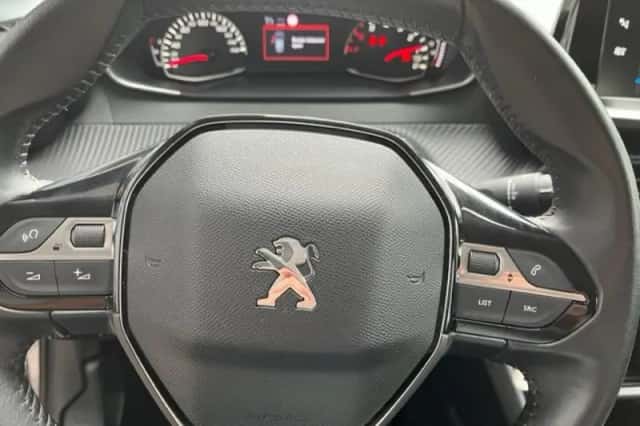 Peugeot 208 (2020) thumbnail 5