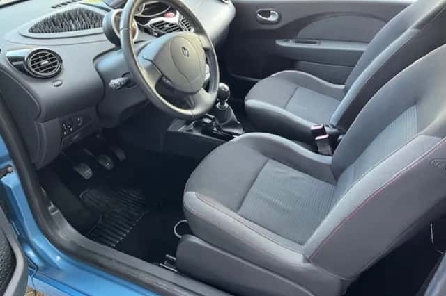 Renault Twingo (2013) thumbnail 3
