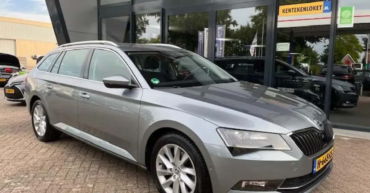 Škoda Superb (2019) — foto 1