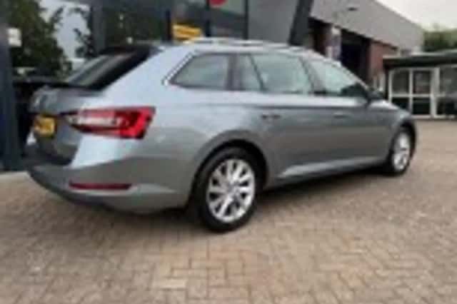 Škoda Superb (2019) thumbnail 39