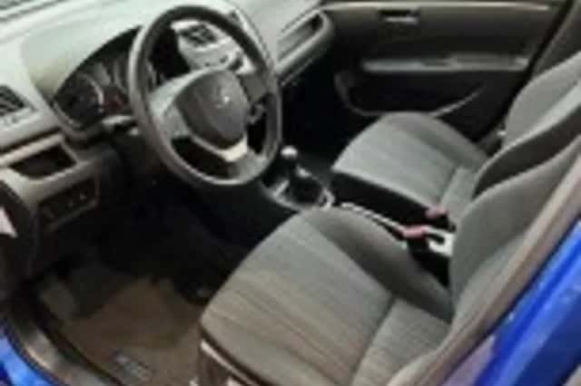 Suzuki Swift (2015) thumbnail 23