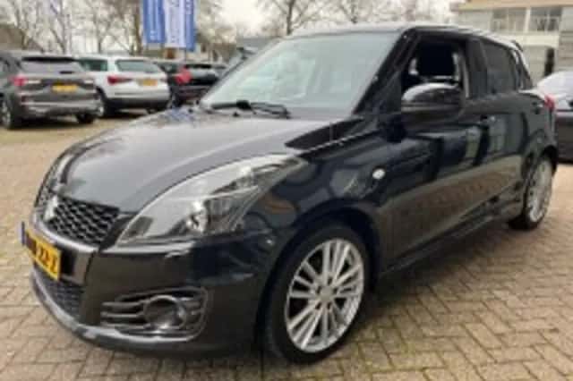 Suzuki Swift (2014) thumbnail 6