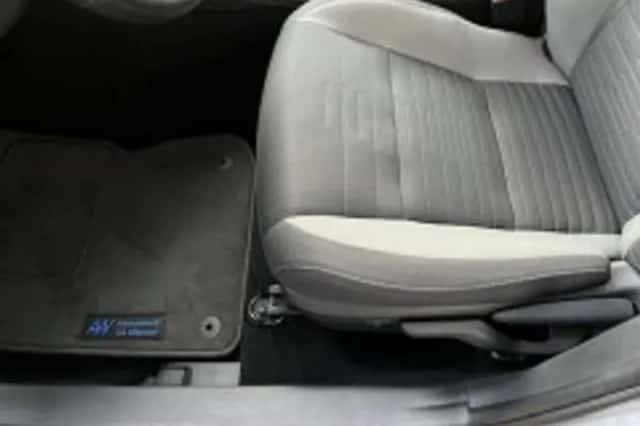 Toyota Auris (2017) thumbnail 5
