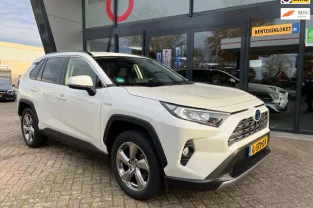 Toyota RAV4 (2019) thumbnail 2