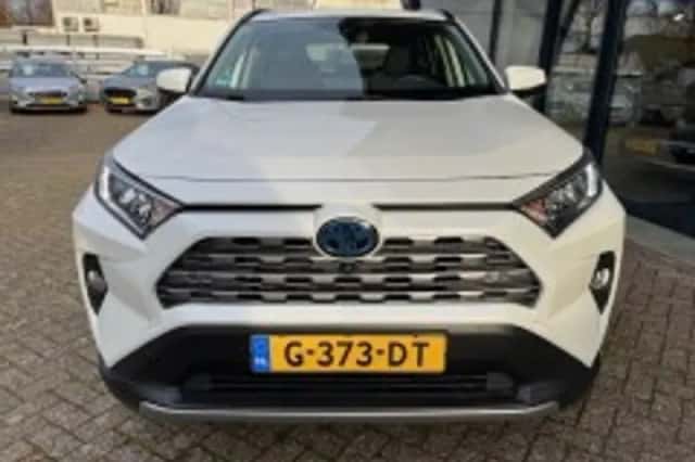 Toyota RAV4 (2019) thumbnail 4