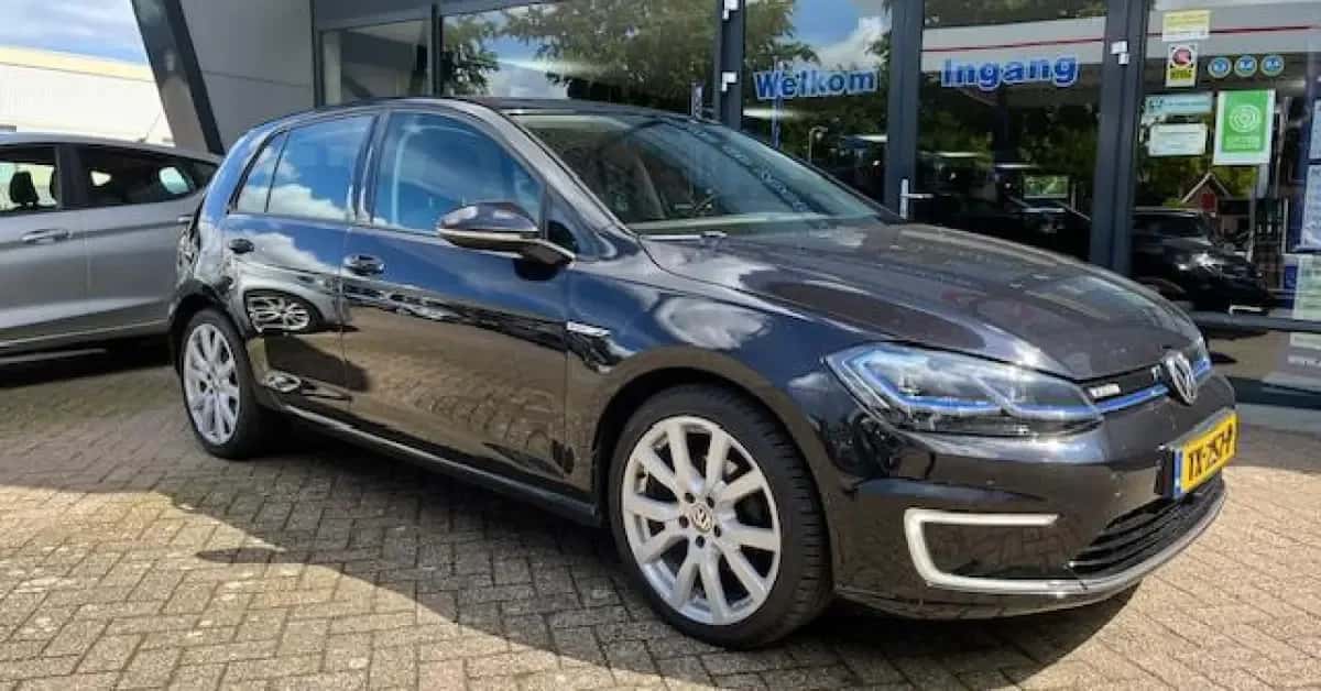Volkswagen E Golf (2018) — foto 1