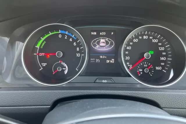 Volkswagen E Golf (2018) thumbnail 13