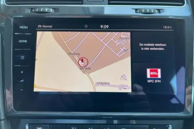 Volkswagen E Golf (2018) thumbnail 20